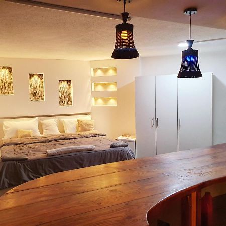 Zeus Apartment 제라시 외부 사진