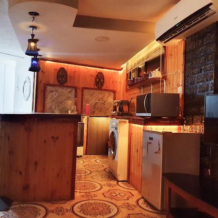 Zeus Apartment 제라시 외부 사진