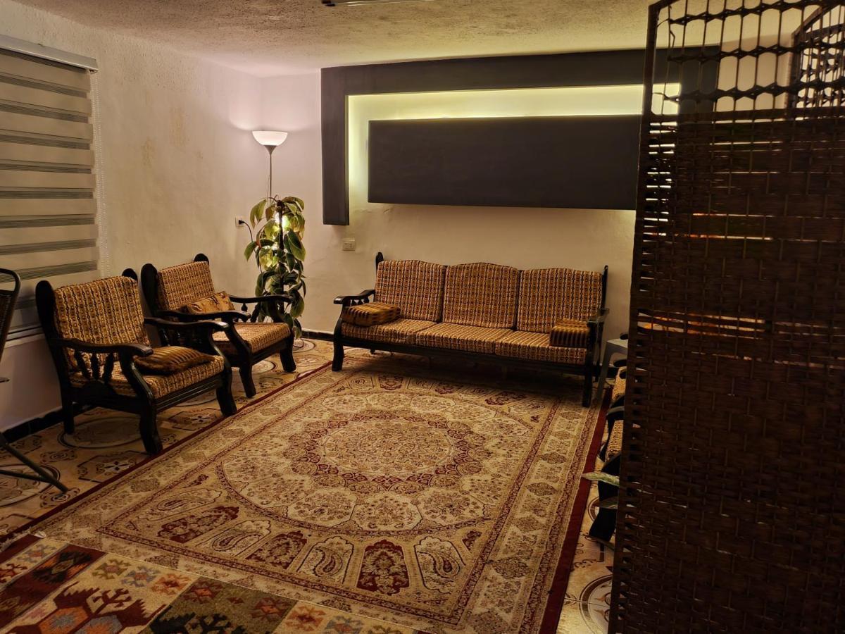 Zeus Apartment 제라시 외부 사진