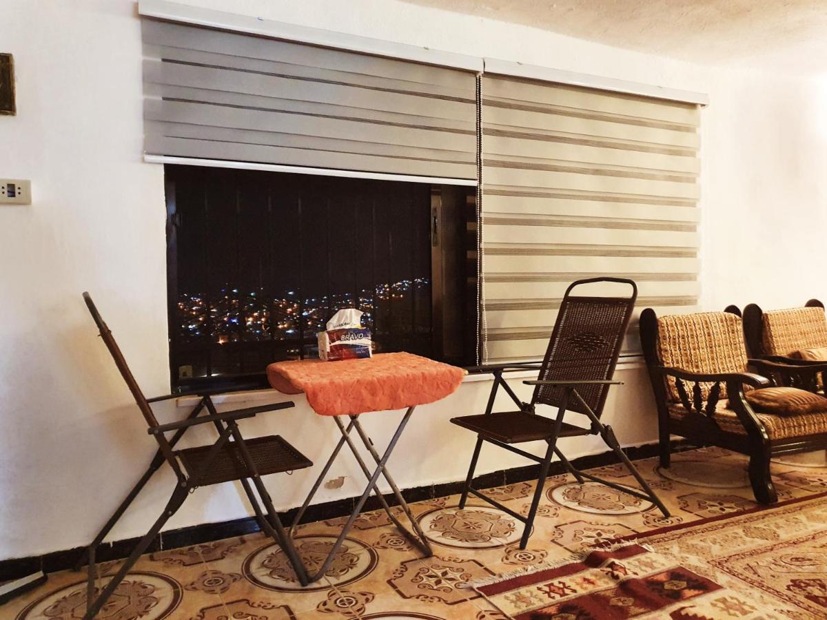 Zeus Apartment 제라시 외부 사진